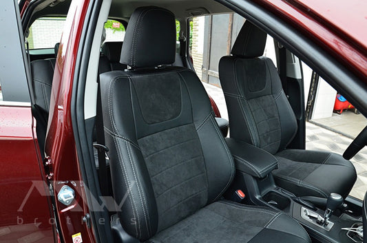 Maßgefertigte Sitzbezüge für Toyota RAV4 4 (XA40) (2016–2018), Lederoptik