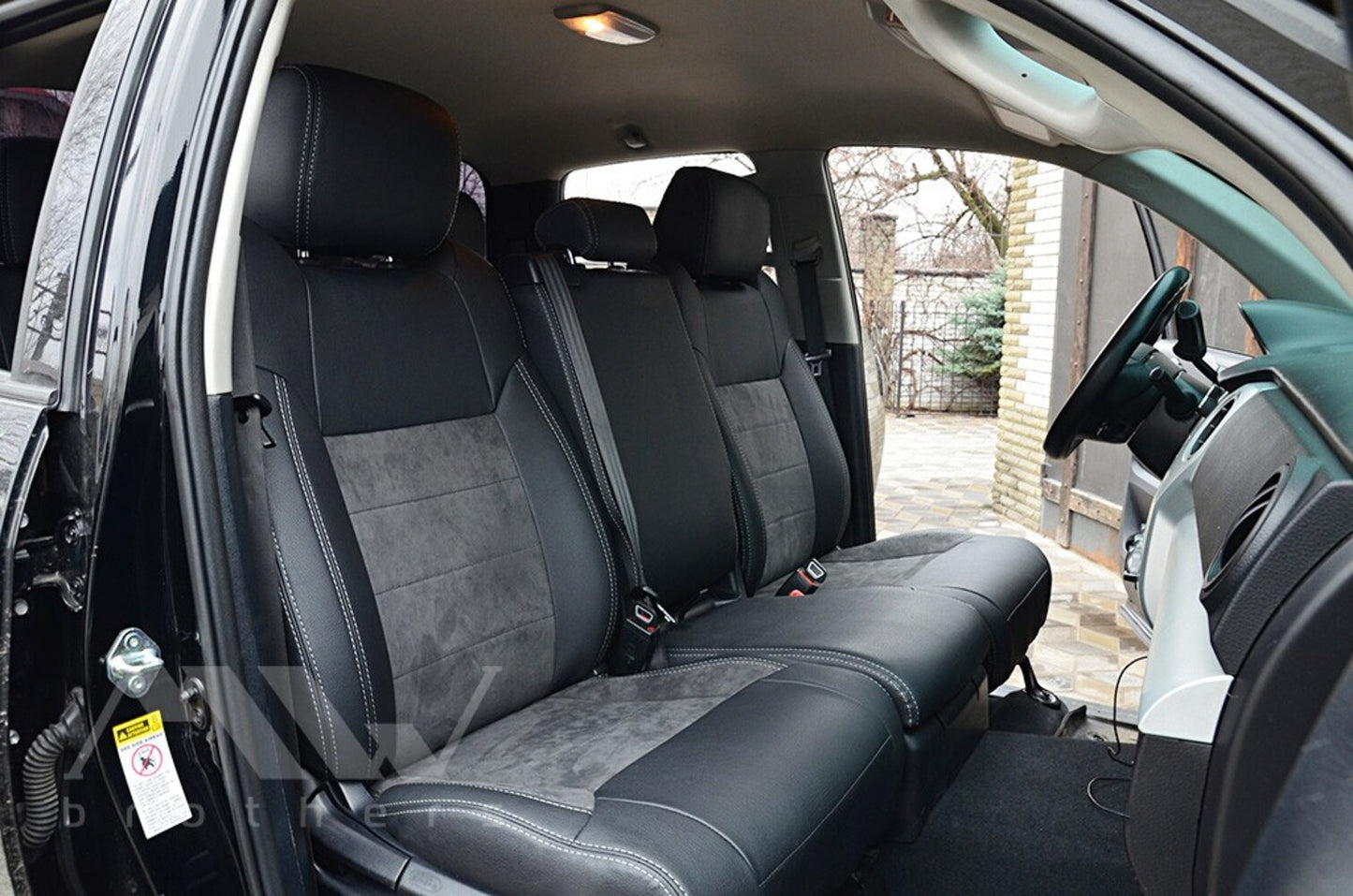 Set coprisedili su misura per Toyota Tundra 3 (XK50) (2014-2021), Leather Style