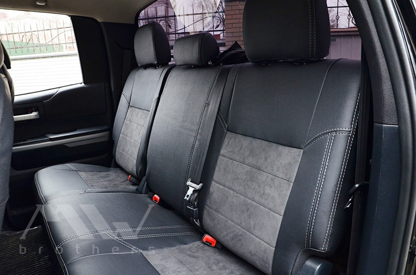 Set coprisedili su misura per Toyota Tundra 3 (XK50) (2014-2021), Leather Style