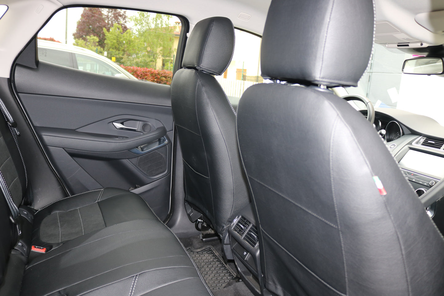 Maßgefertigte Sitzbezüge für Jaguar E-Pace (ab 2017), Lederoptik