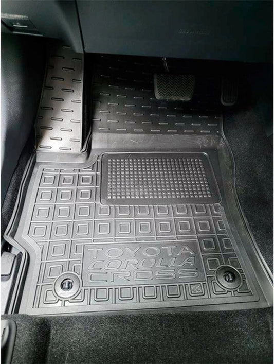 Tappetini di gomma su misura per Toyota Corolla Cross (2021+) Hybrid