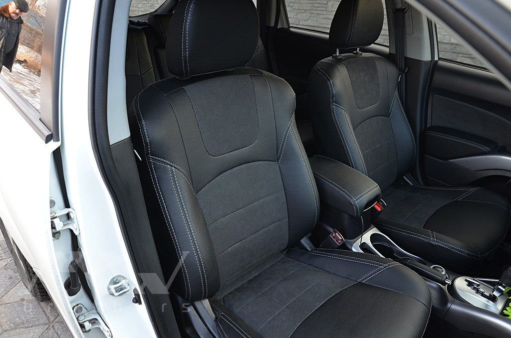 Set coprisedili su misura per Mitsubishi Outlander 2 (XL) (2006-2012), Leather Style