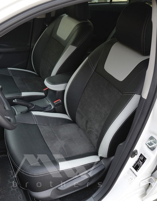 Maßgefertigte Sitzbezüge für Toyota Corolla 150 (2006–2013), Lederoptik
