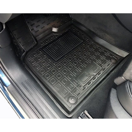 Set tappetini di gomma su misura per Audi Q5 1 (8R) (2008-2017)