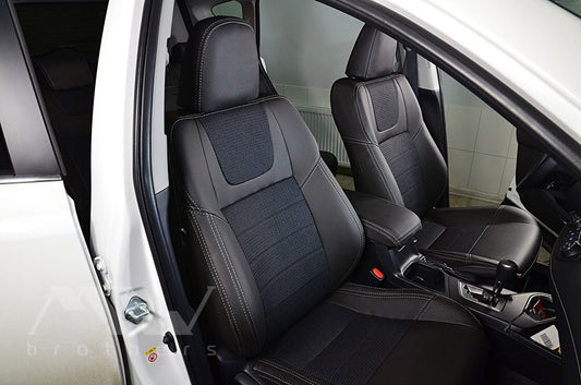 Toyota RAV4 4 (XA40) (2012-2018) Dynamic Style Maßgeschneiderte Sitzbezüge