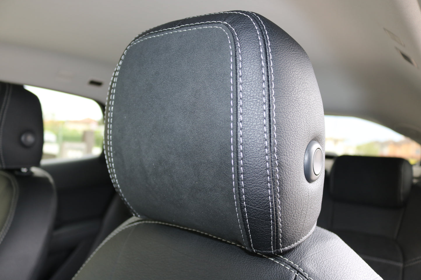 Maßgefertigte Sitzbezüge für Jaguar E-Pace (ab 2017), Lederoptik