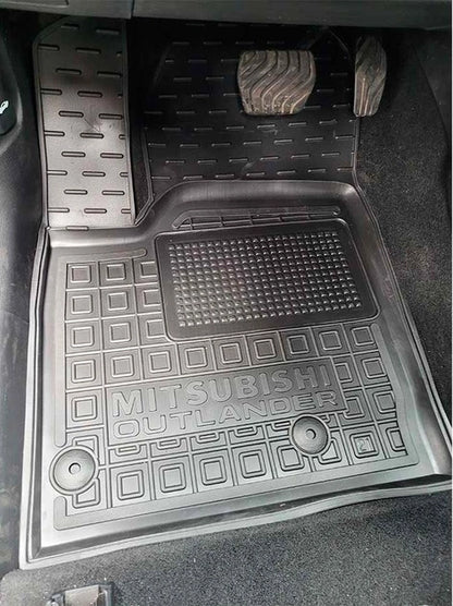 Set tappetini di gomma su misura per Mitsubishi Outlander 4 (2023-oggi)