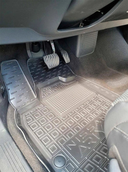Set tappetini di gomma su misura per Nissan Nissan Ariya (2022 - oggi)