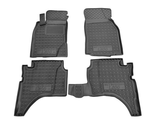 Set tappetini gomma su misura per Mitsubishi L200 3 DoubleCab (1996-2006)