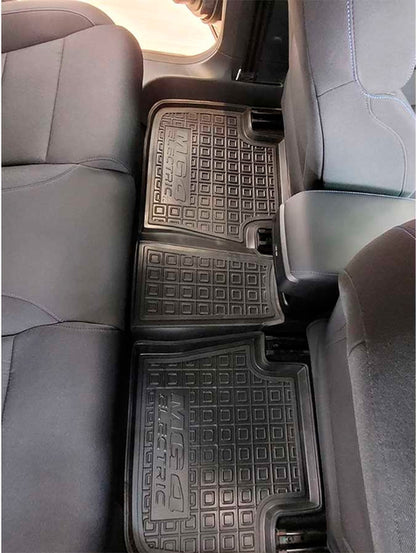 Set tappetini di gomma su misura per MG 4 EV (2022-oggi)