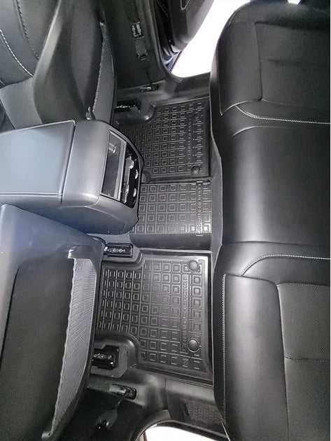 Set tappetini di gomma su misura per Jeep Grand Cherokee (WL) (2021-oggi)