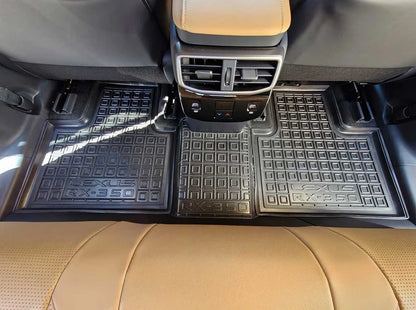 Set tappetini di gomma su misura per  Lexus RX350 (2022-oggi)