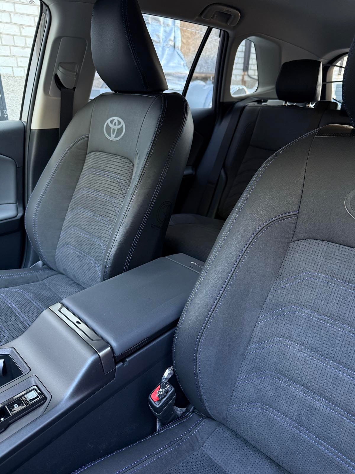 Set coprisedili su misura per Toyota RAV4 6 (XA60) (2025-oggi), Leather Style