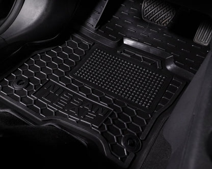Set tappetini di gomma su misura per Nissan Leaf 1 (ZE0) (2010-2017)